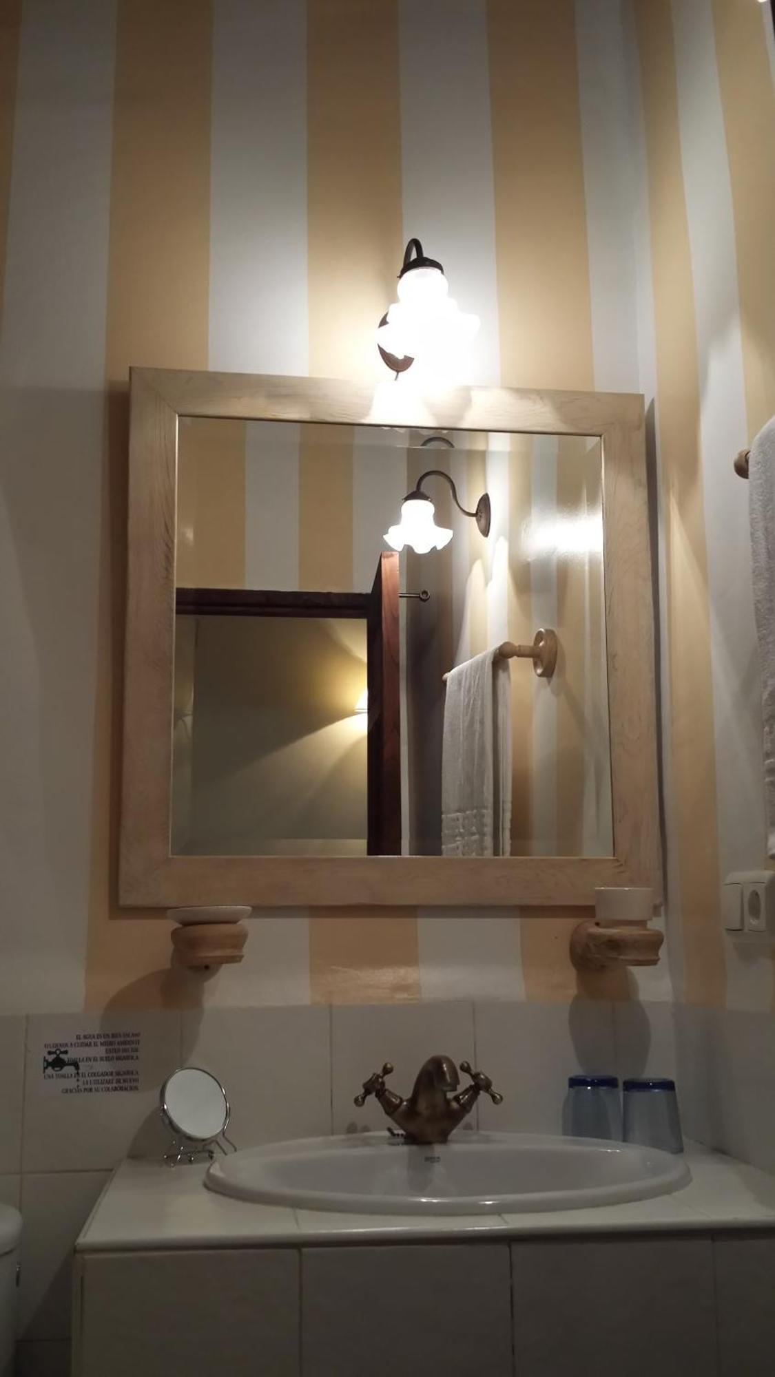 Casa Rural Con Encanto "Los Postigos" Banos De Montemayor Oda fotoğraf