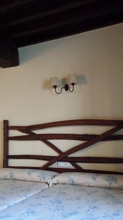 Casa Rural Con Encanto "Los Postigos" Banos De Montemayor Oda fotoğraf