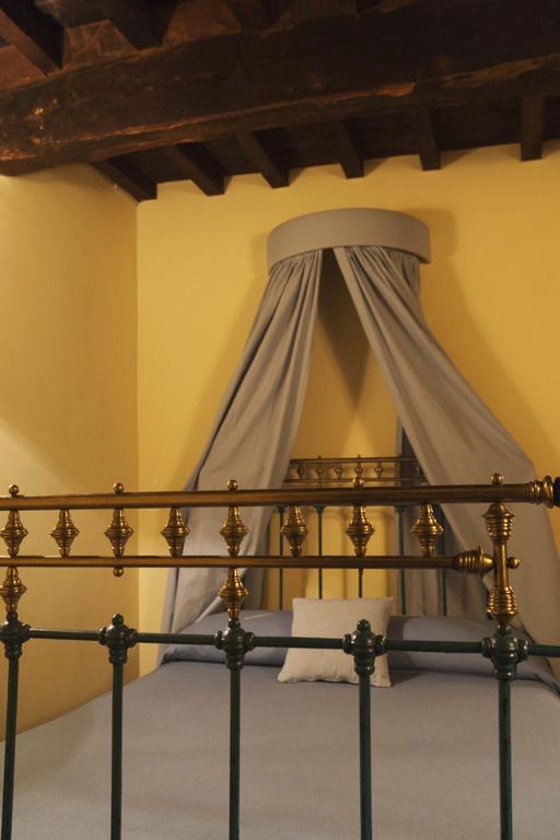 Casa Rural Con Encanto "Los Postigos" Banos De Montemayor Oda fotoğraf